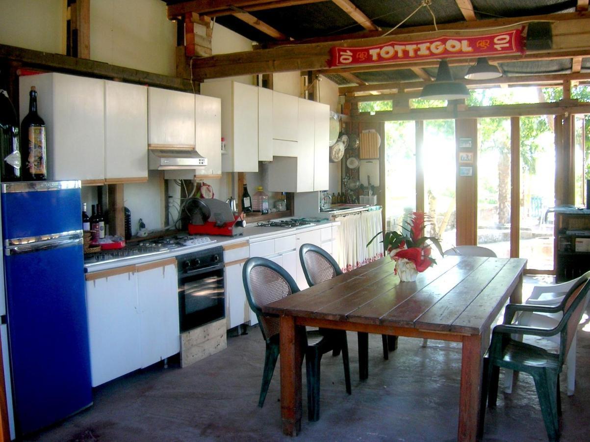 Brojo Hill Bed & Breakfast Longare Bagian luar foto