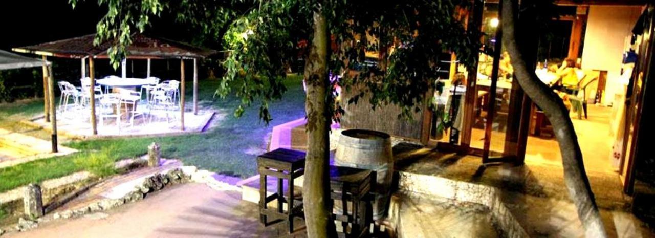 Brojo Hill Bed & Breakfast Longare Bagian luar foto
