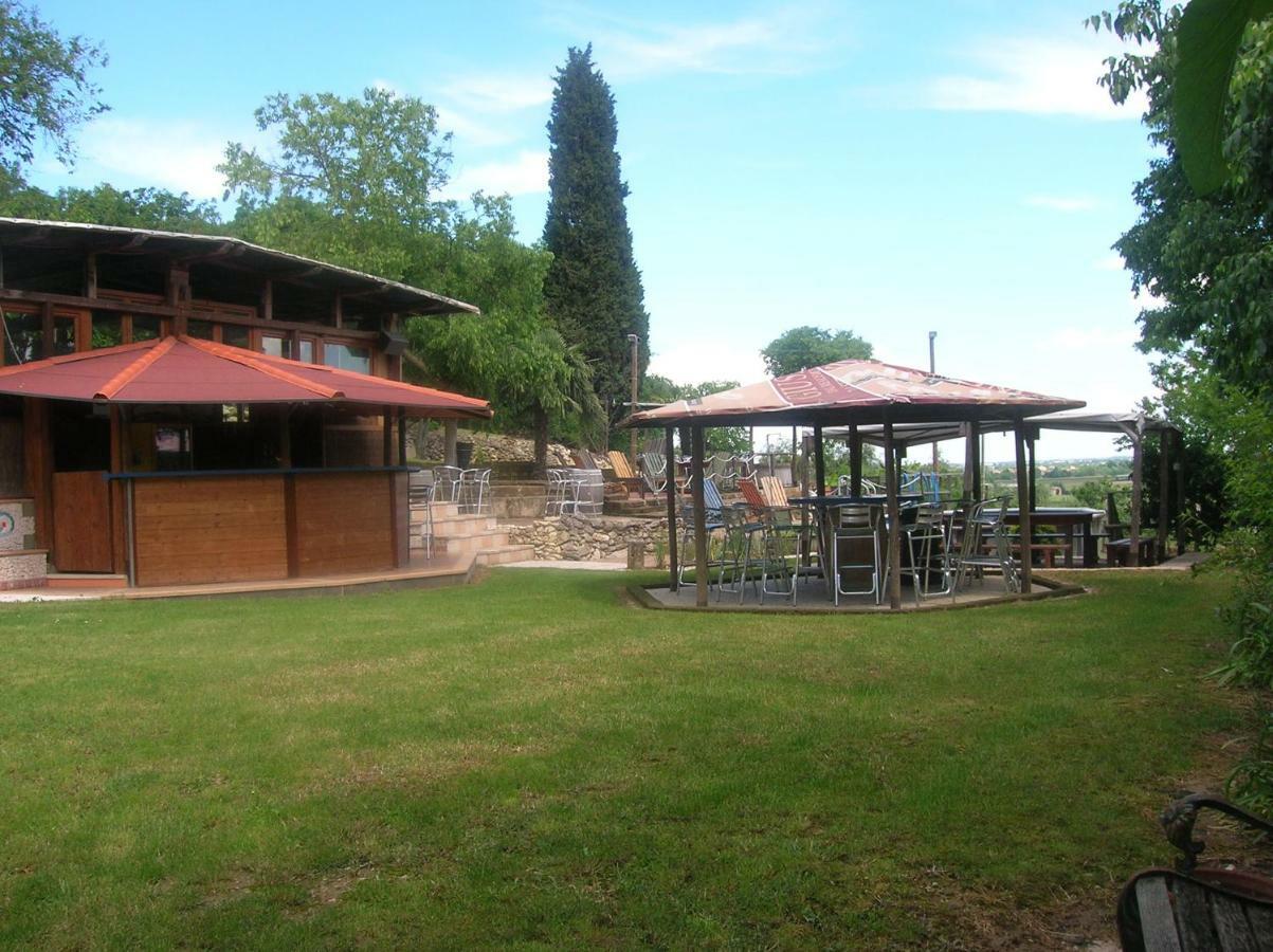 Brojo Hill Bed & Breakfast Longare Bagian luar foto